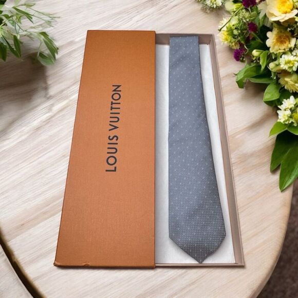Louis Vuitton Silk Tie - Picture 1 of 5